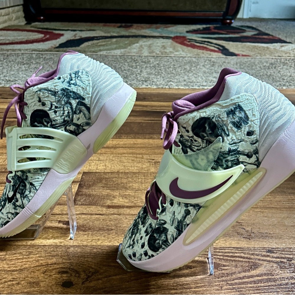 Nike KD ~ “Surrealism” Lime Ice~ Purple/Green ~ Men's Size 18 ~ Basketball Shoes - Picture 4 of 16
